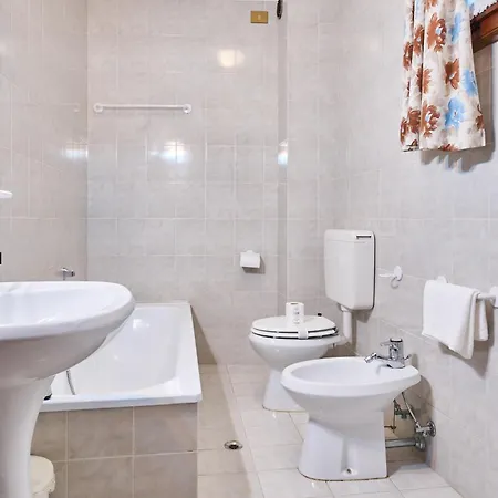 Guest house Conti Formentini 4*